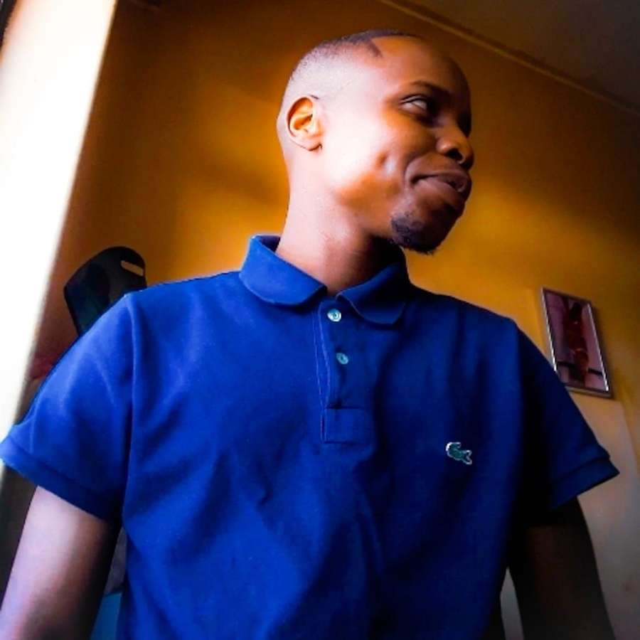 87041105 5086 medium large