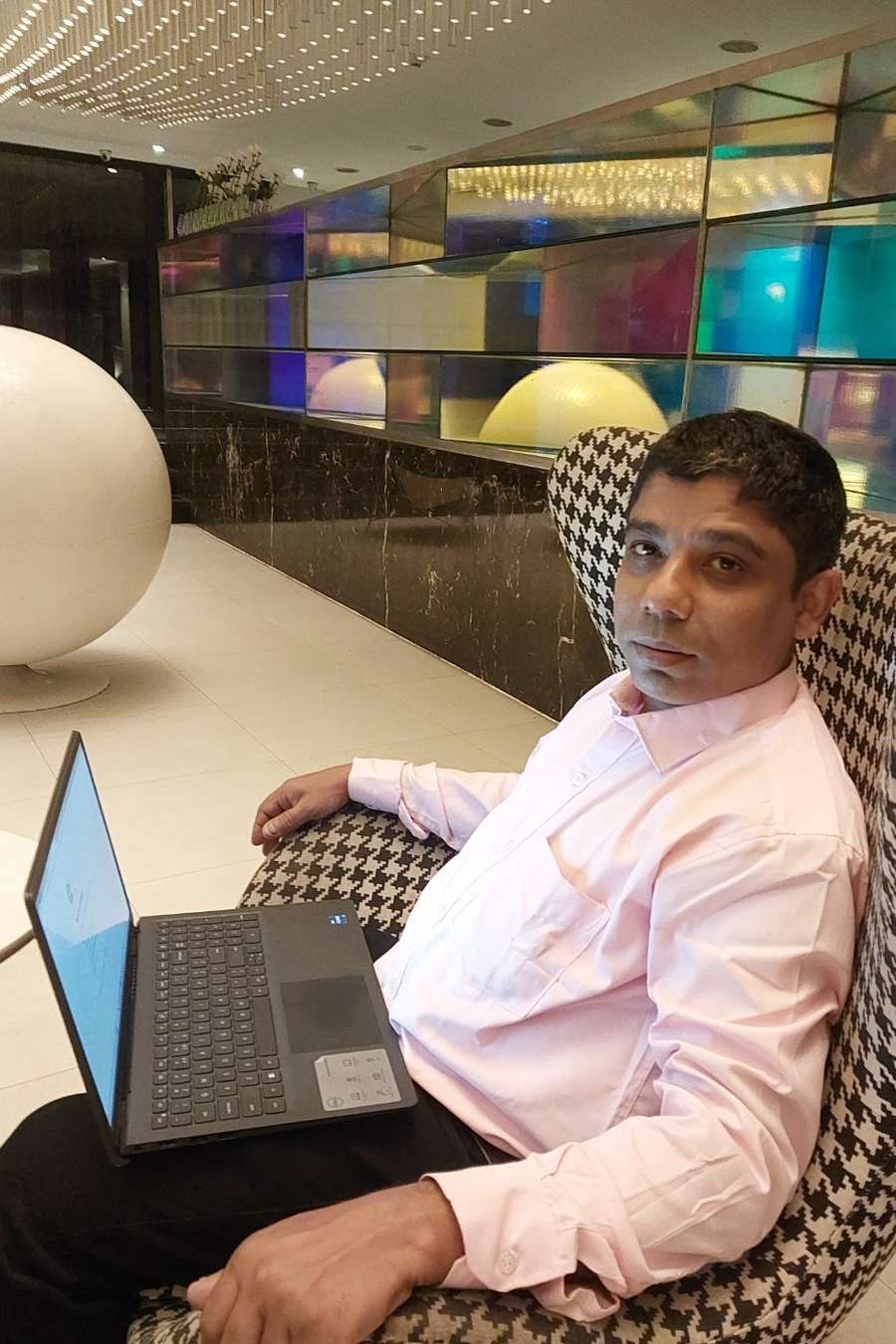 90070884 7341 medium large