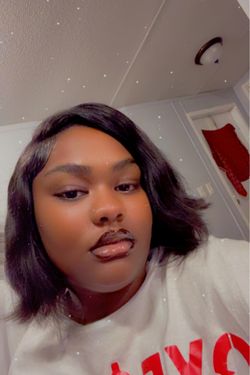 Thicshii Maya's photo