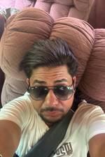 razwar's photo