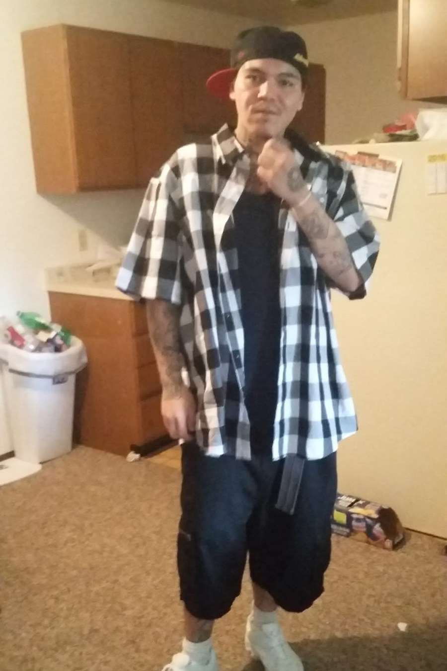 89043226 2516 medium large