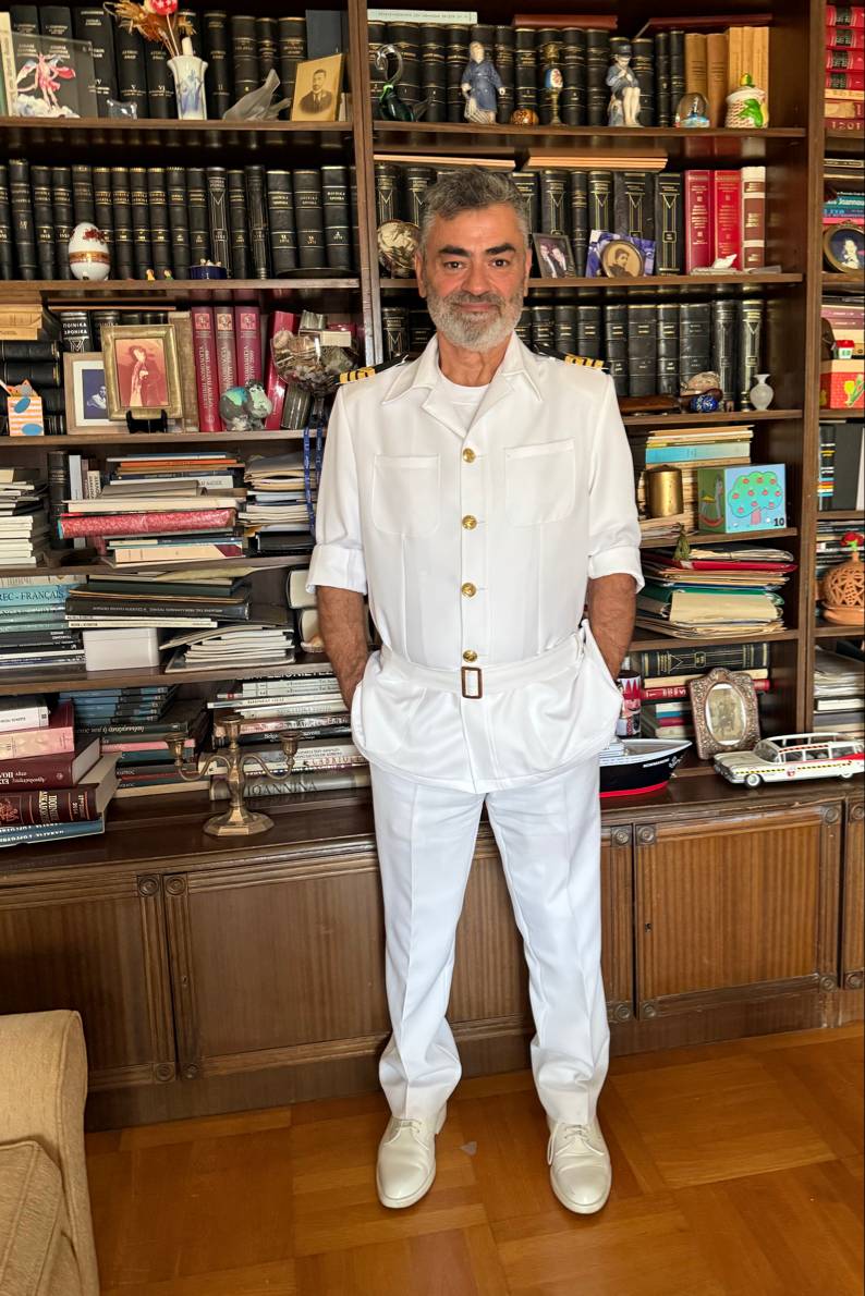 90246839 6823 medium large