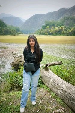 Shruti's photo