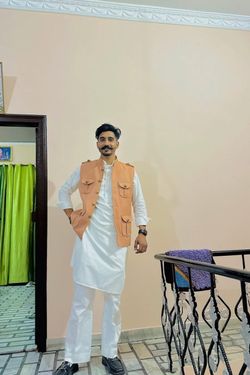 Sharma's photo