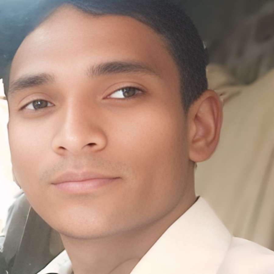 87951590 85 medium large