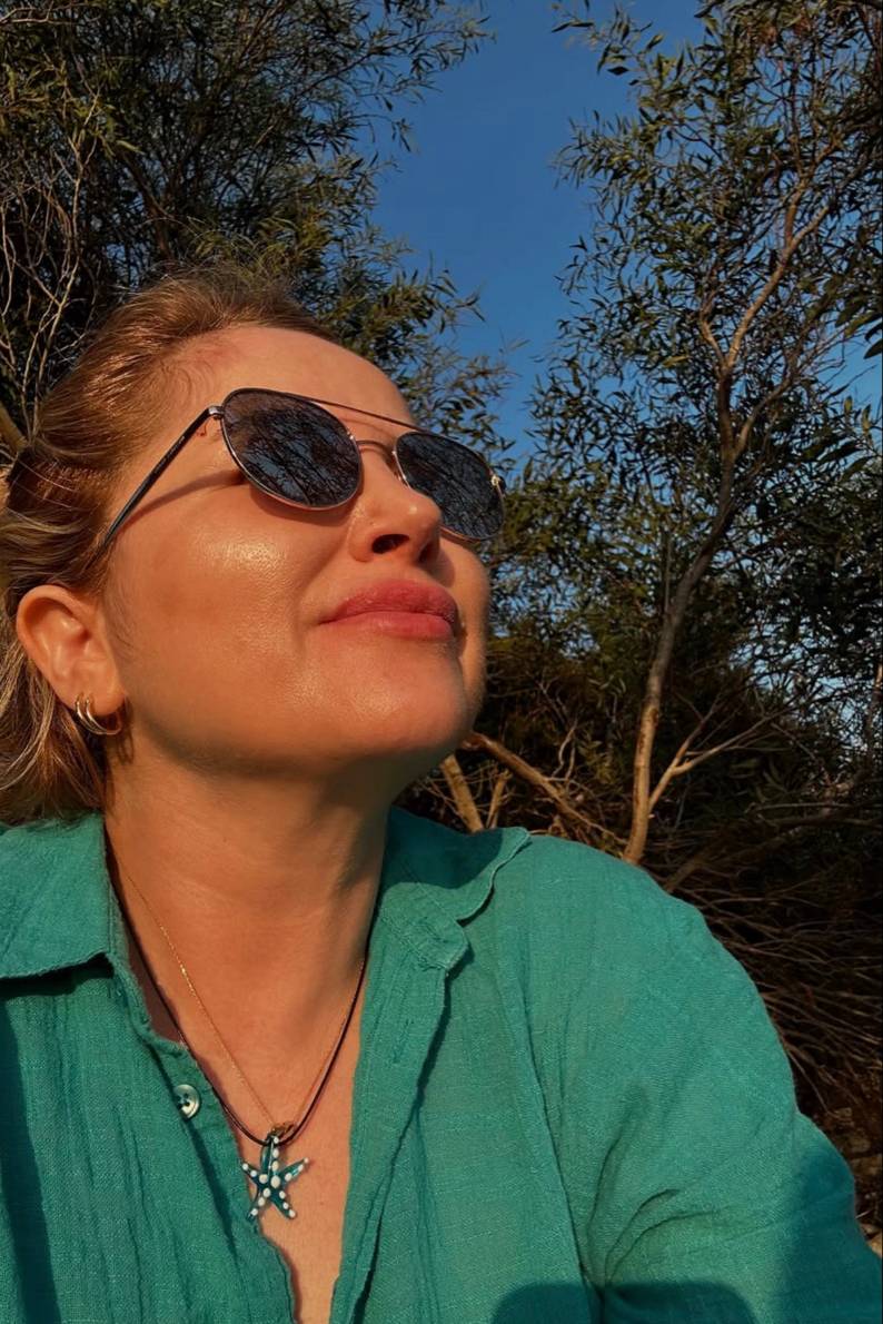 92392585 4437 medium large