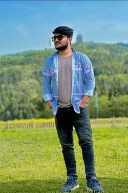 Rohan's photo