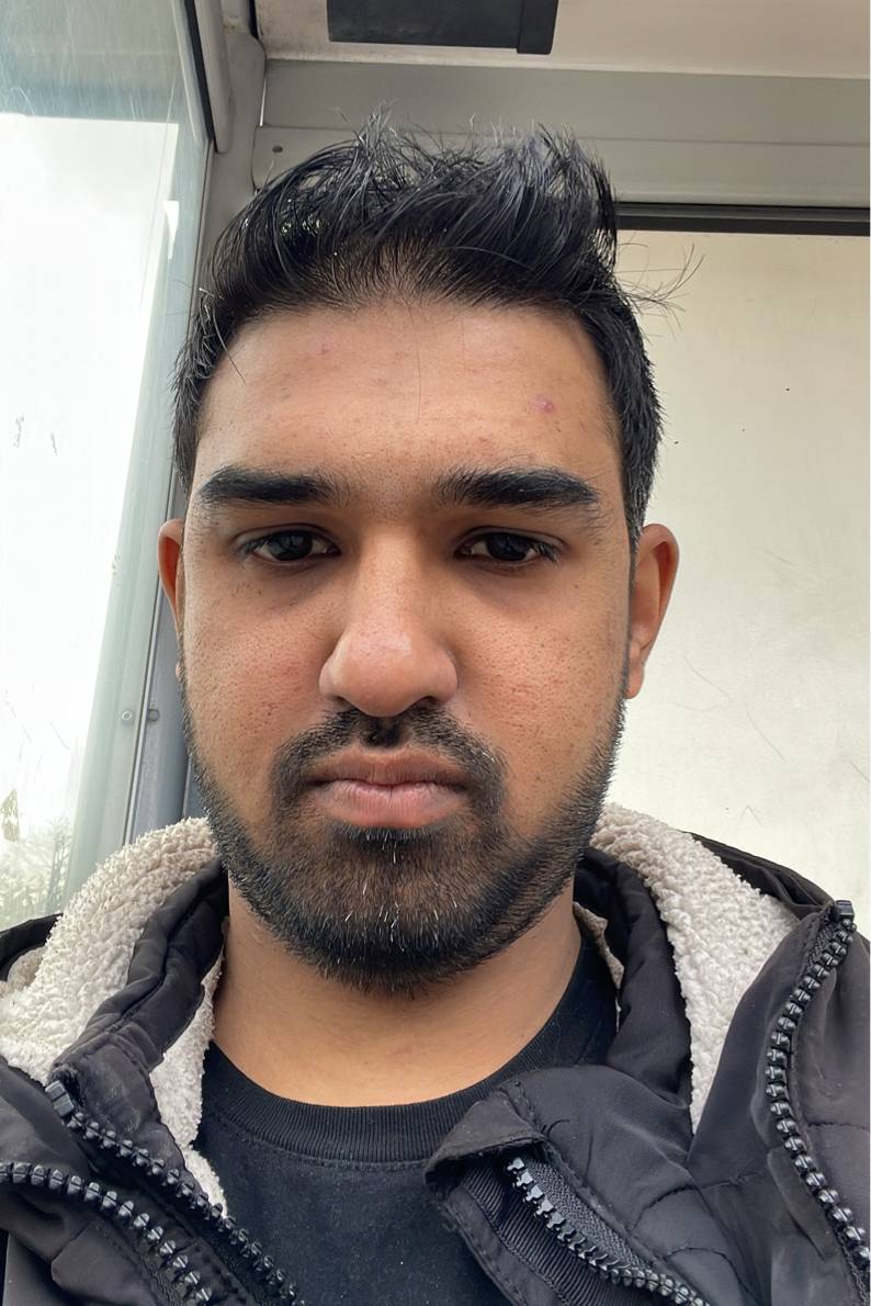 90378315 835 medium large