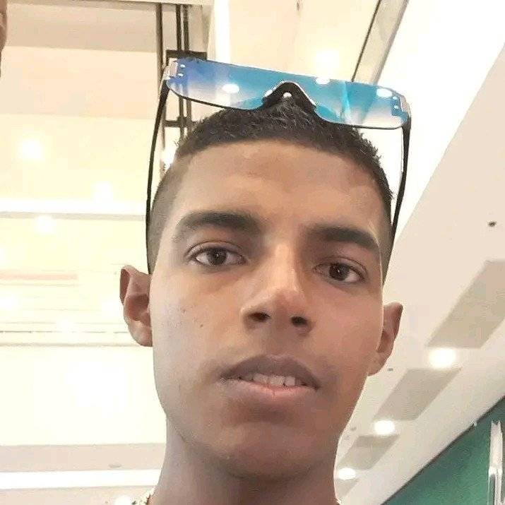 83488989 1415 medium large