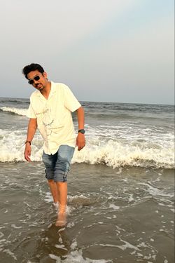 Ayush Goel's photo