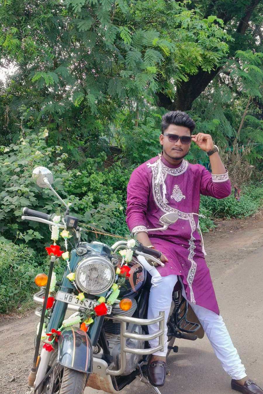 89950087 1930 medium large