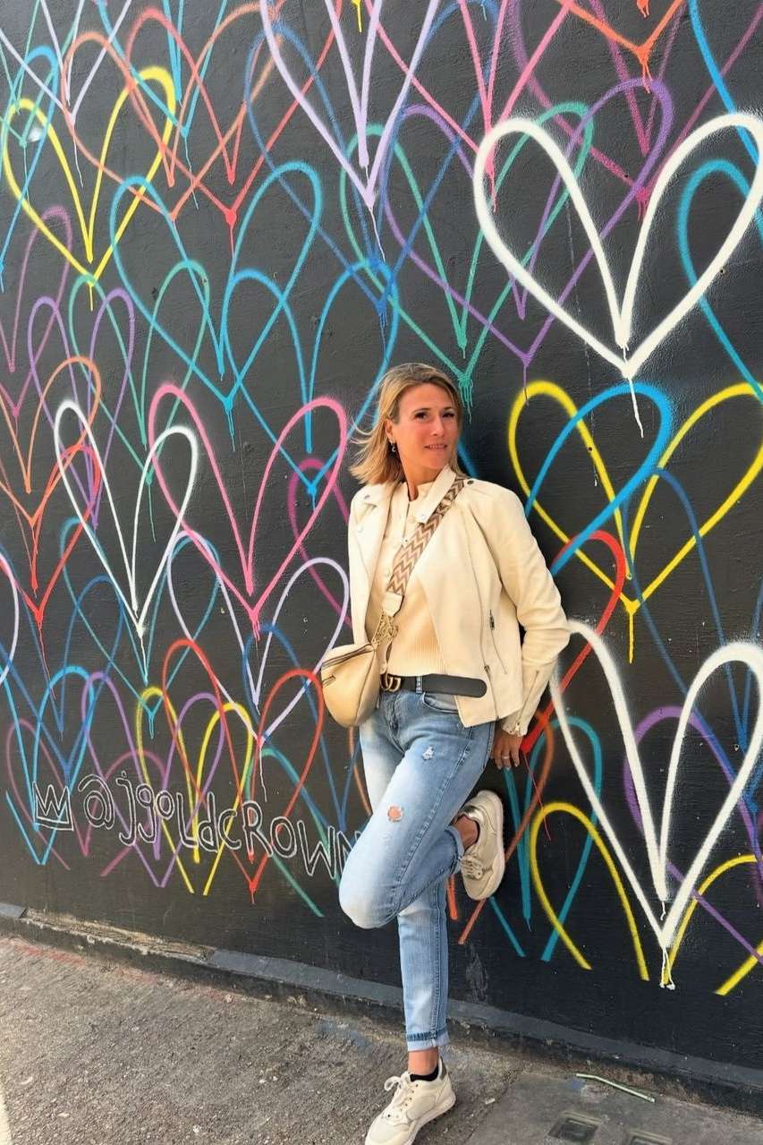 89201947 7773 medium large