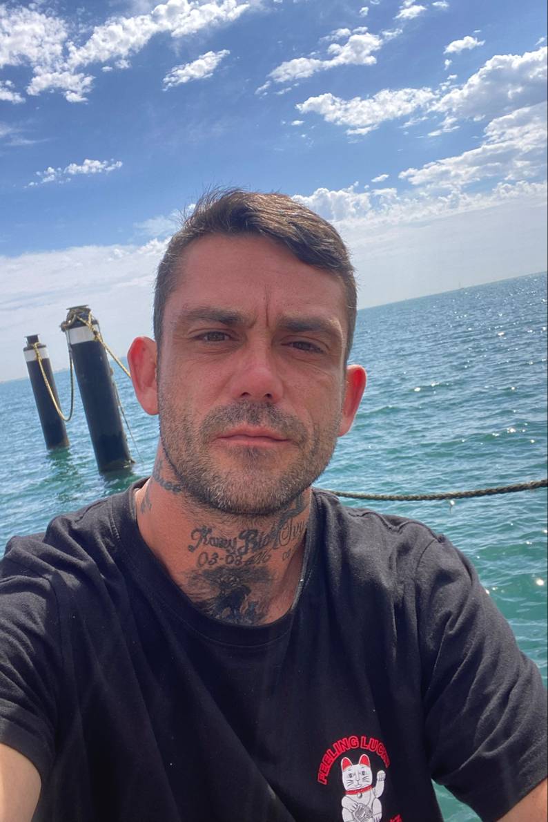 91551640 200 medium large