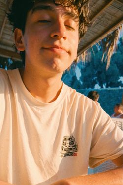 Dilan 's photo