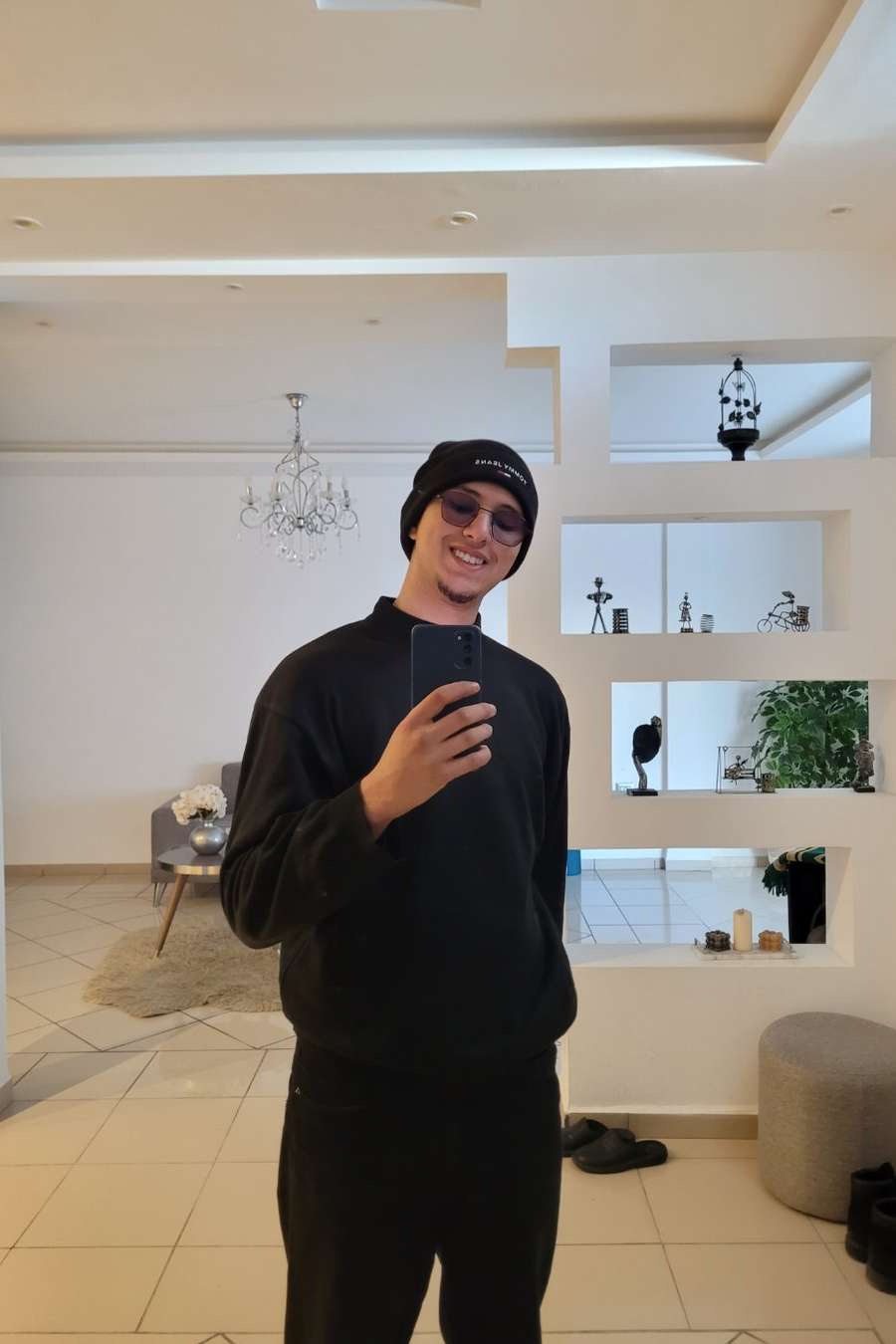 65991629 1047 medium large