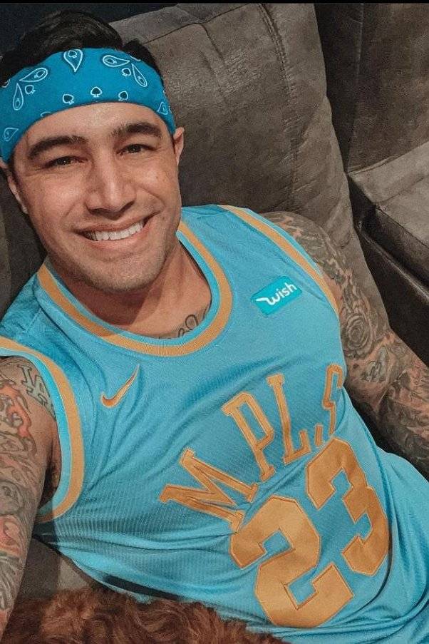 92512759 421 medium large