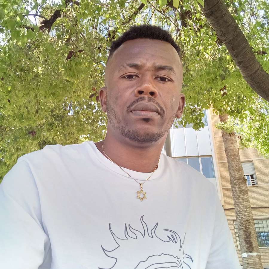 77445831 9043 medium large