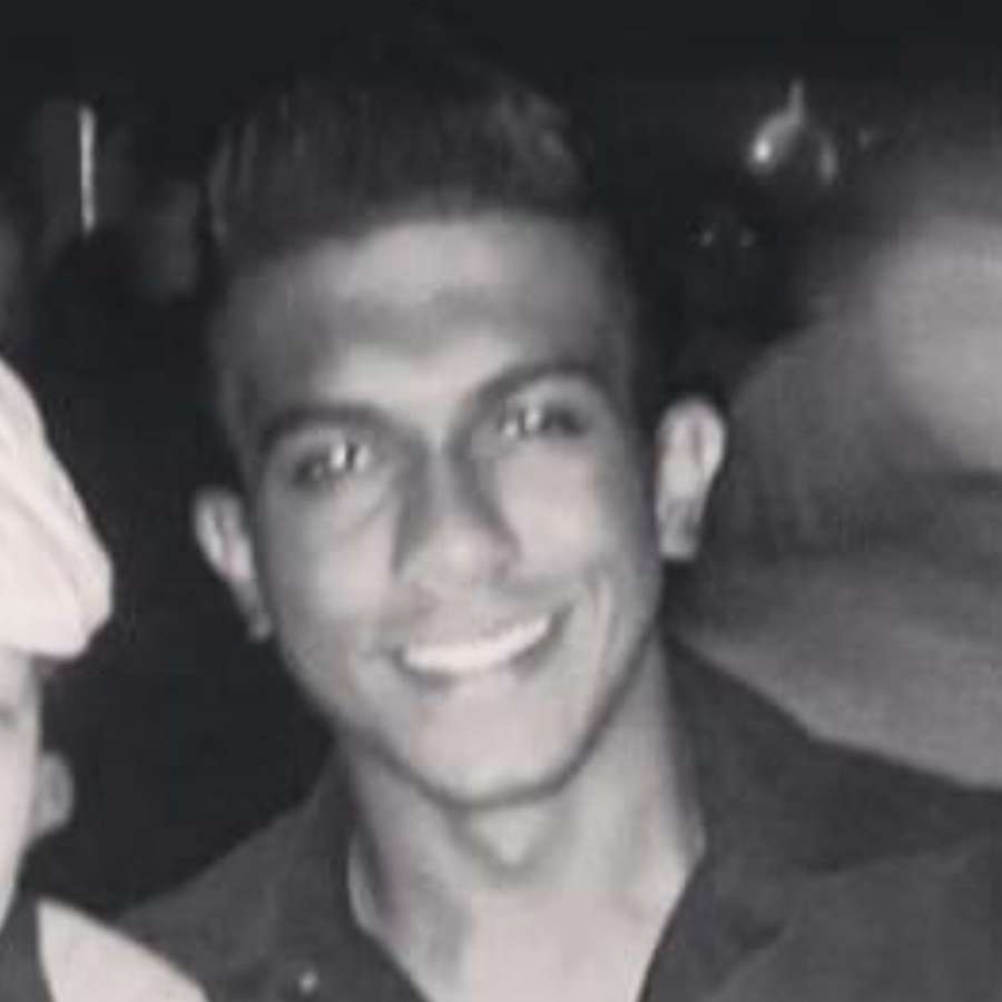 84118043 4239 medium large