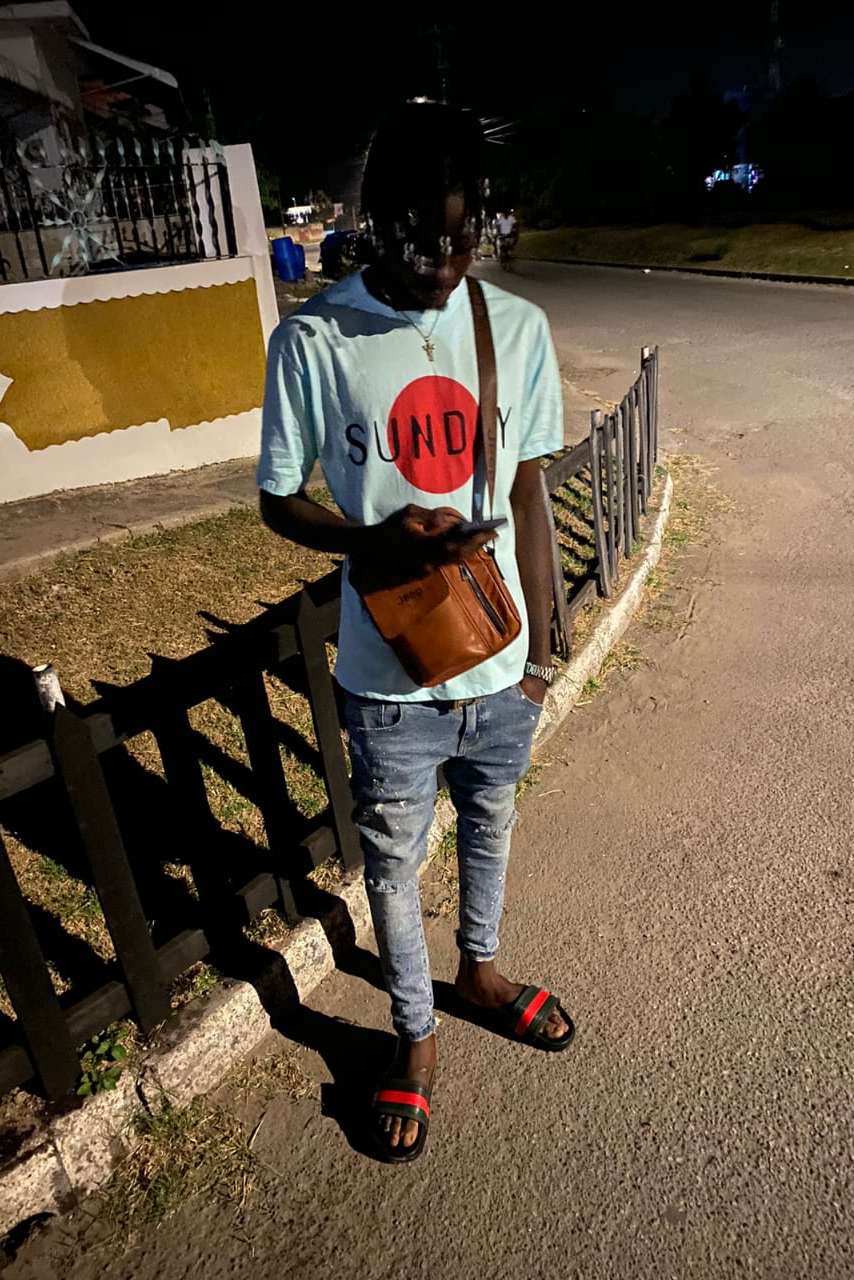 89803229 6323 medium large