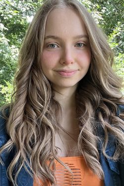 Chloe's photo