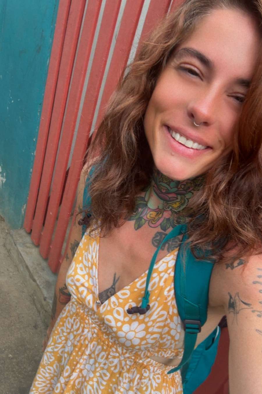 90134323 8856 medium large