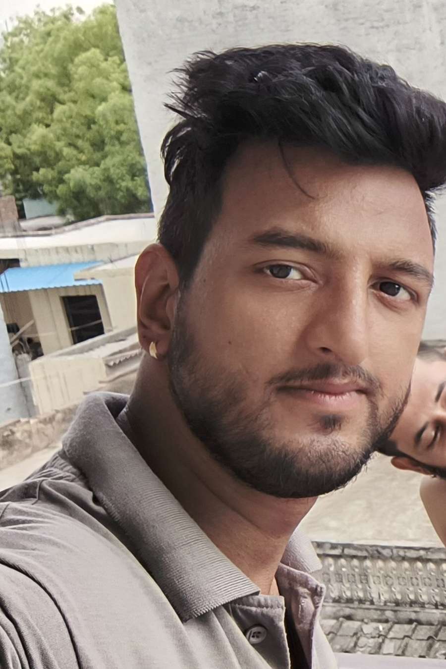 90251811 7233 medium large