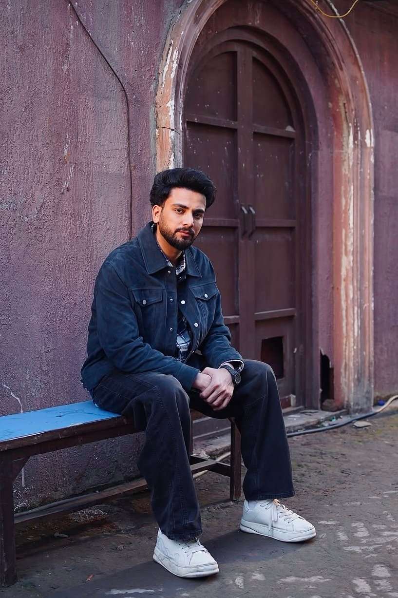 92087853 5949 medium large