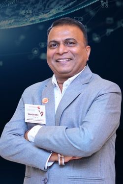 Sandeep Gupta's photo