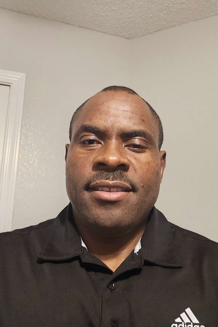 82816099 2106 medium large