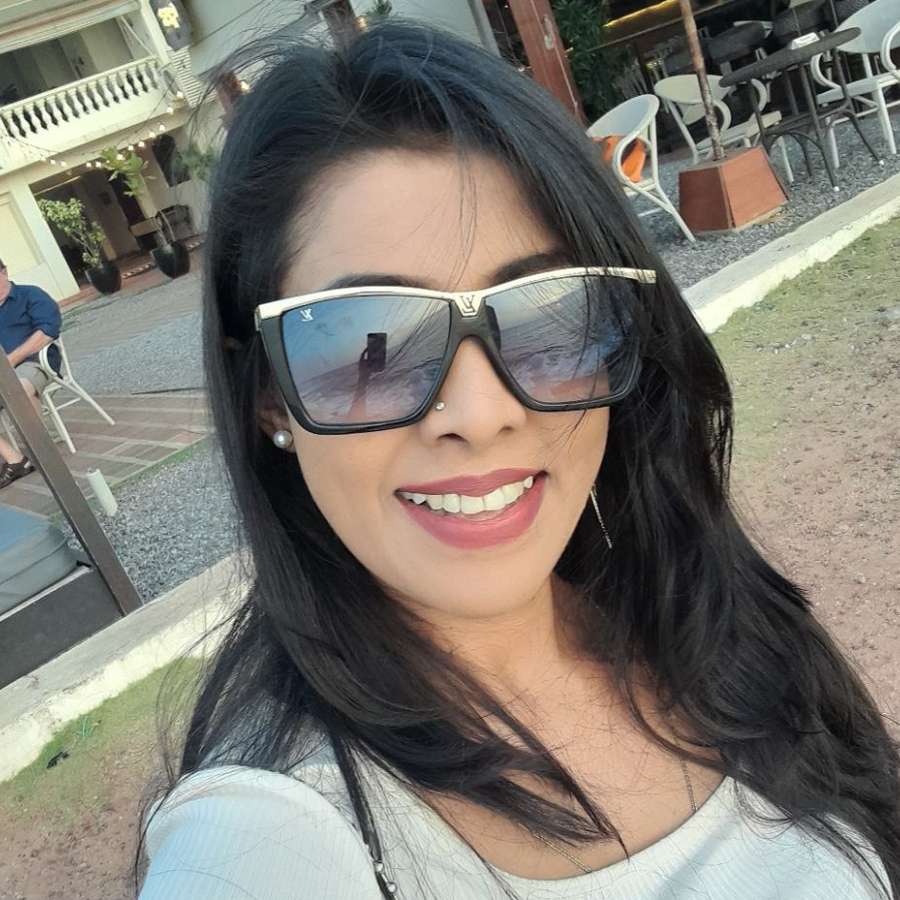 Daniela Amara Hi... Austin Singles