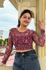 Komal Sharma's photo