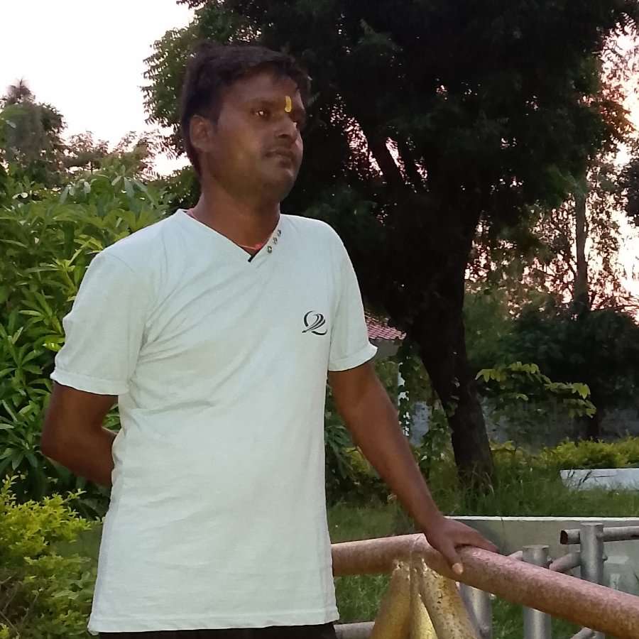 82908083 527 medium large