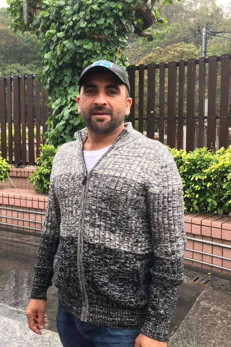 90232746 2009 medium large