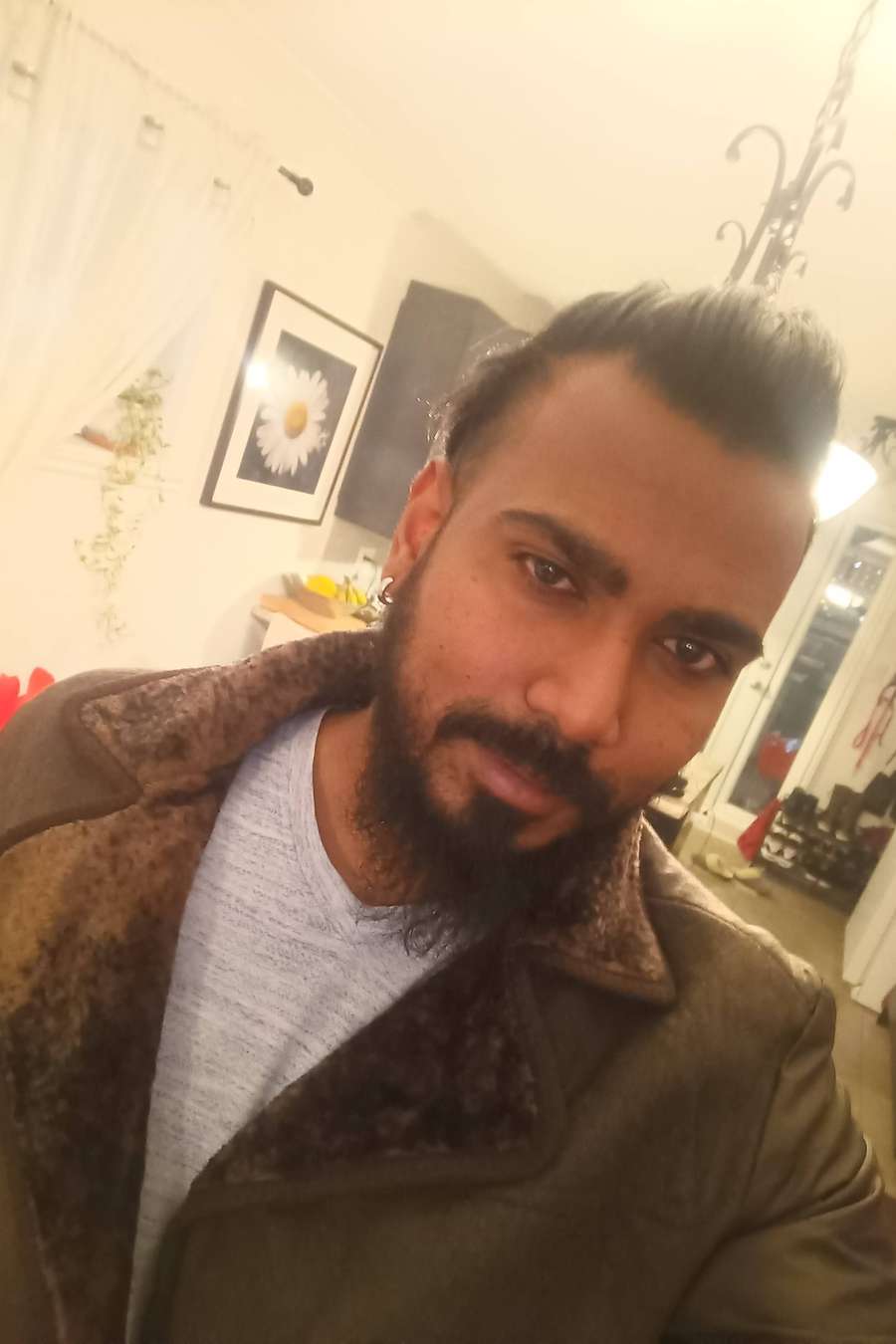 87943283 1846 medium large