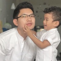helmi firmansyah's photo