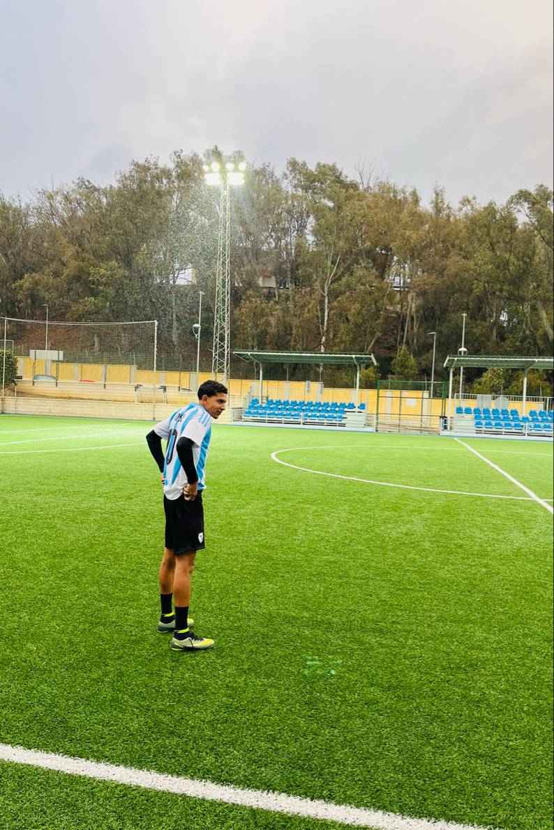 92581541 2003 medium large