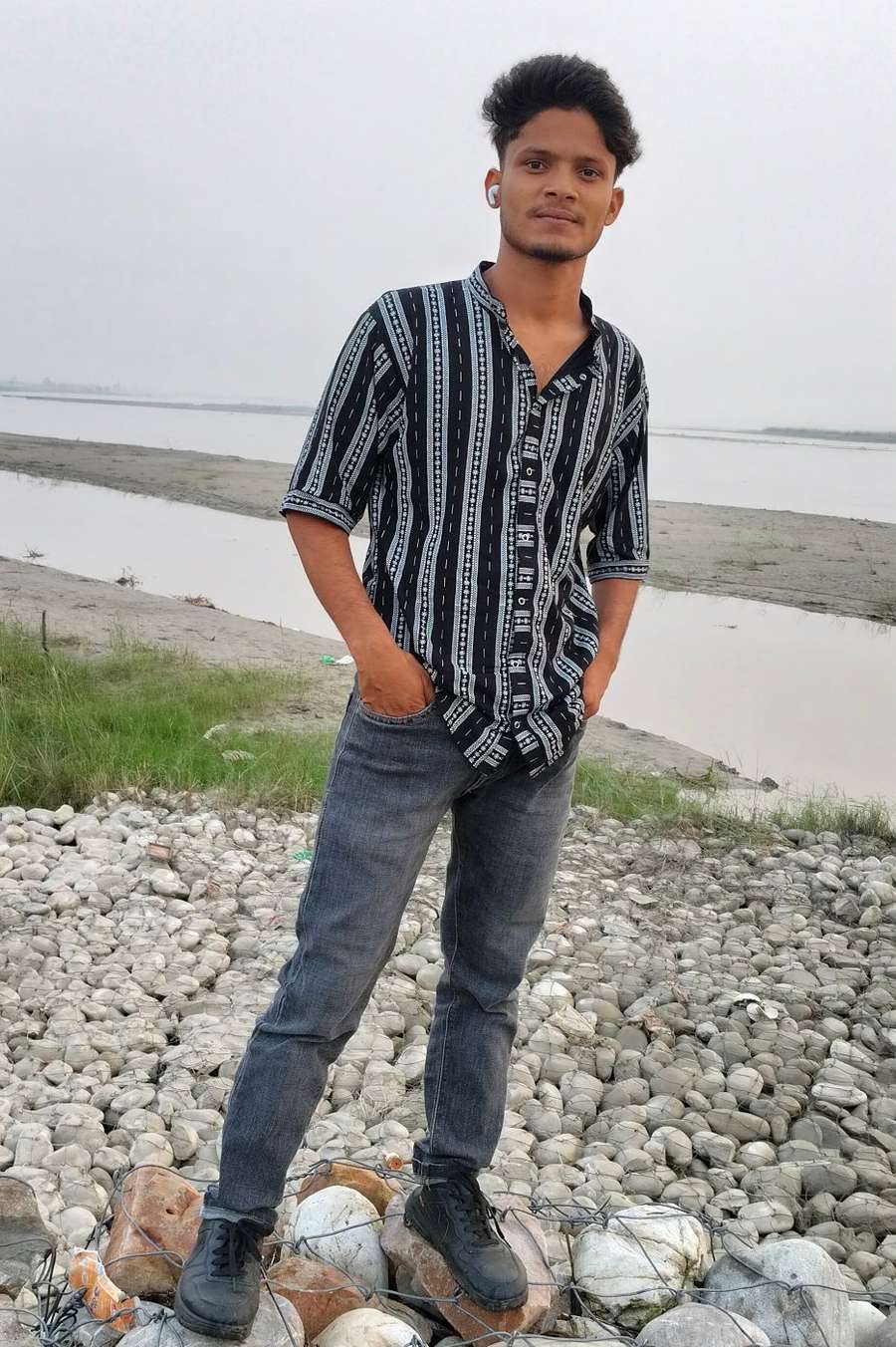 89653930 6830 medium large