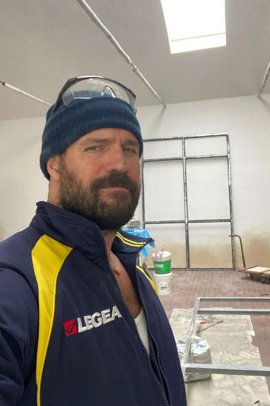 89082773 8701 medium large