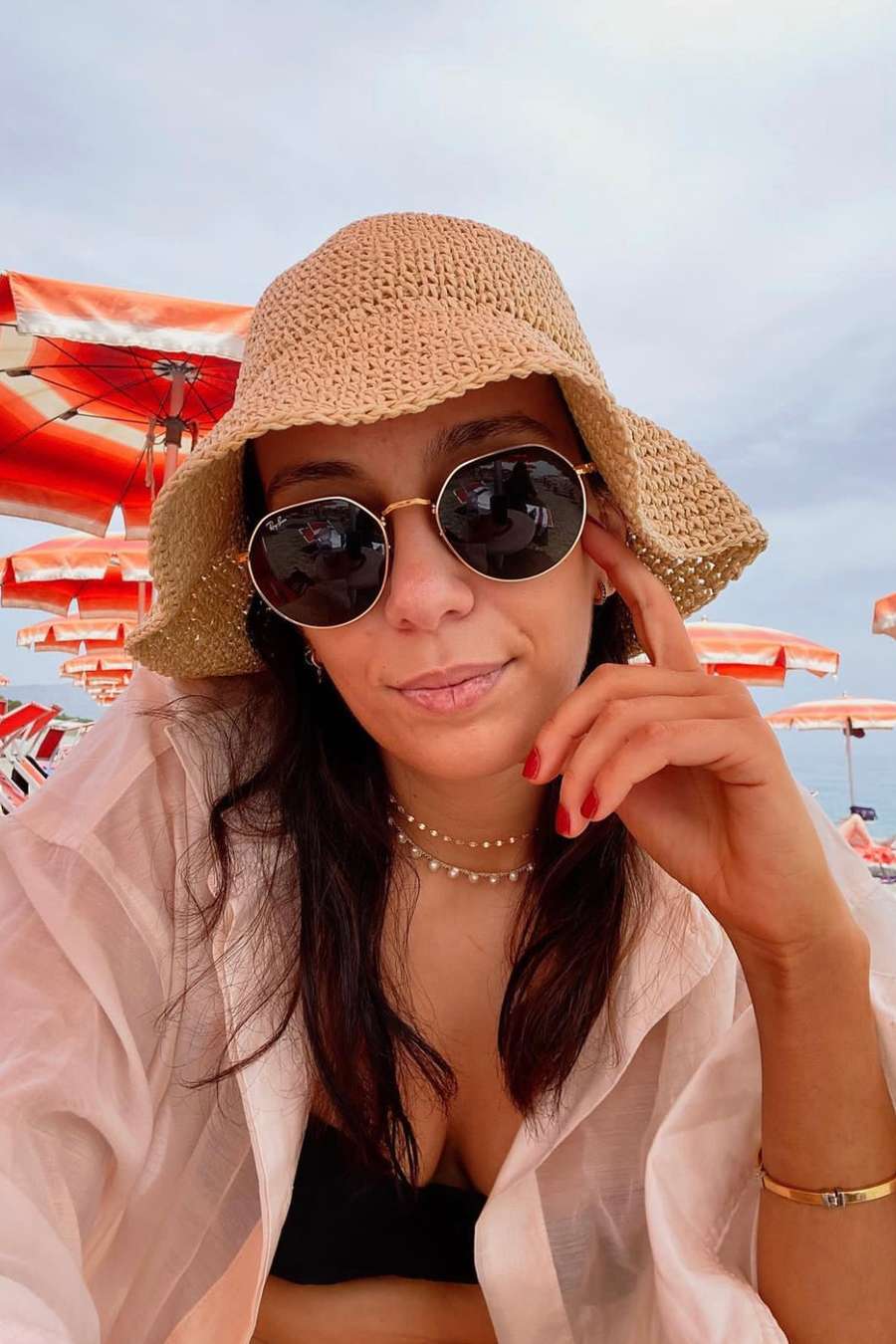 89469653 352 medium large