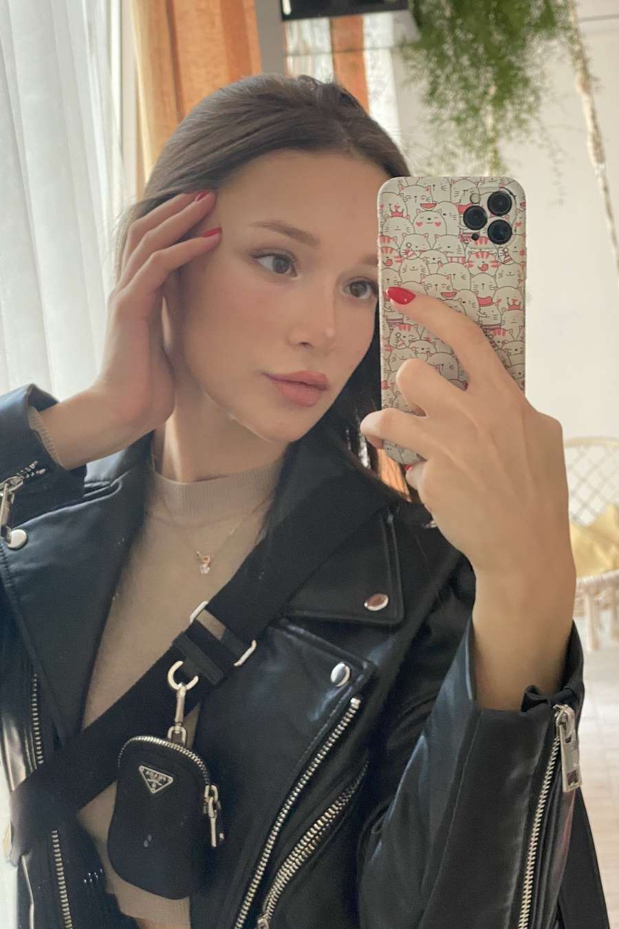 92744849 2004 medium large