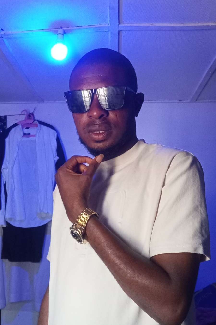 89952680 8147 medium large