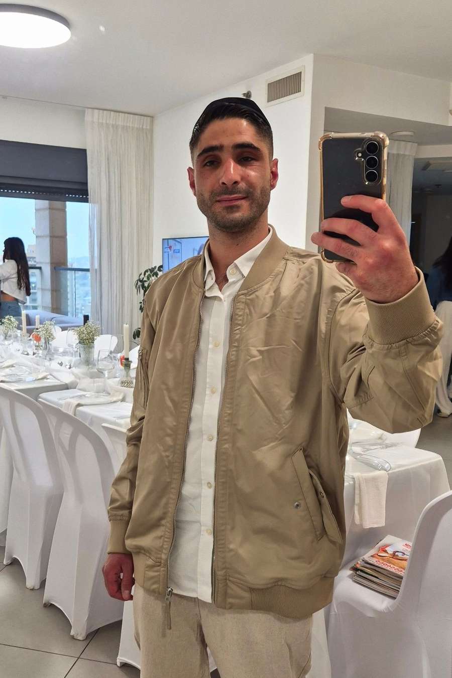 93036629 7328 medium large