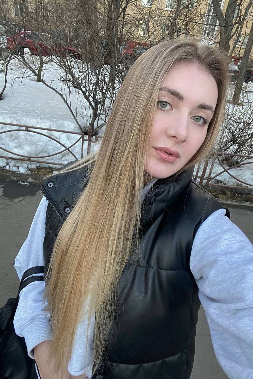 89072818 778 medium large