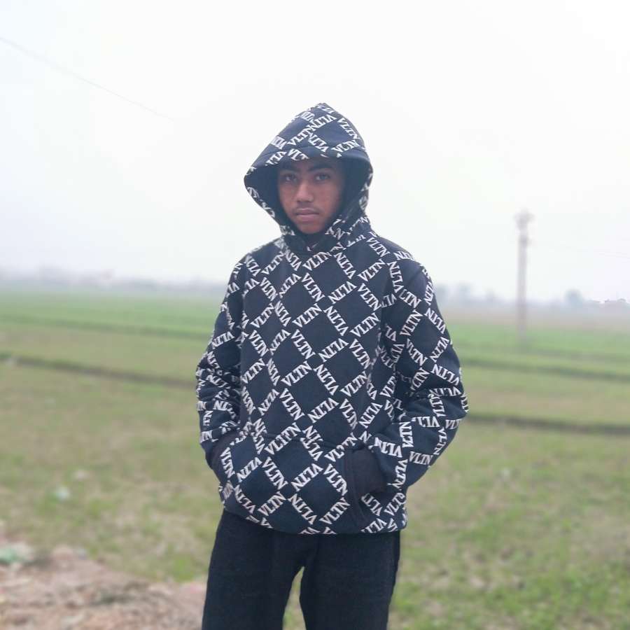 84233418 127 medium large