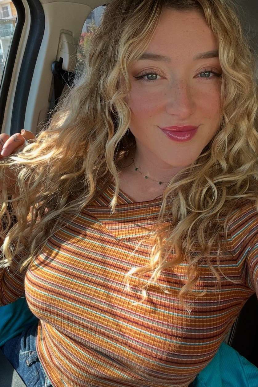 89768298 313 medium large