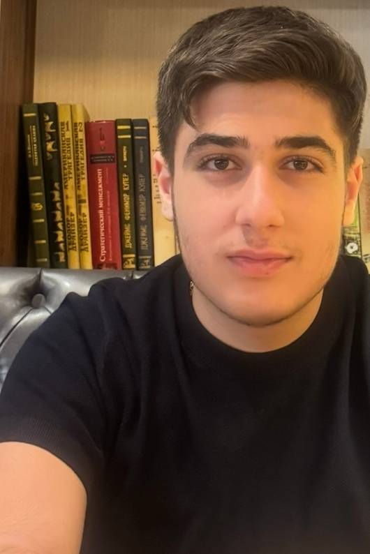 92596489 2134 medium large