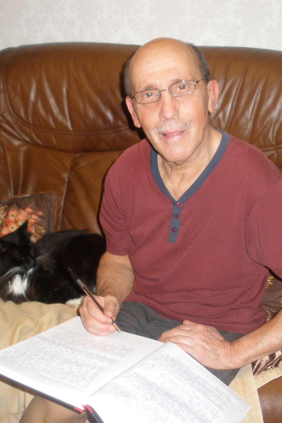 91210948 565 medium large