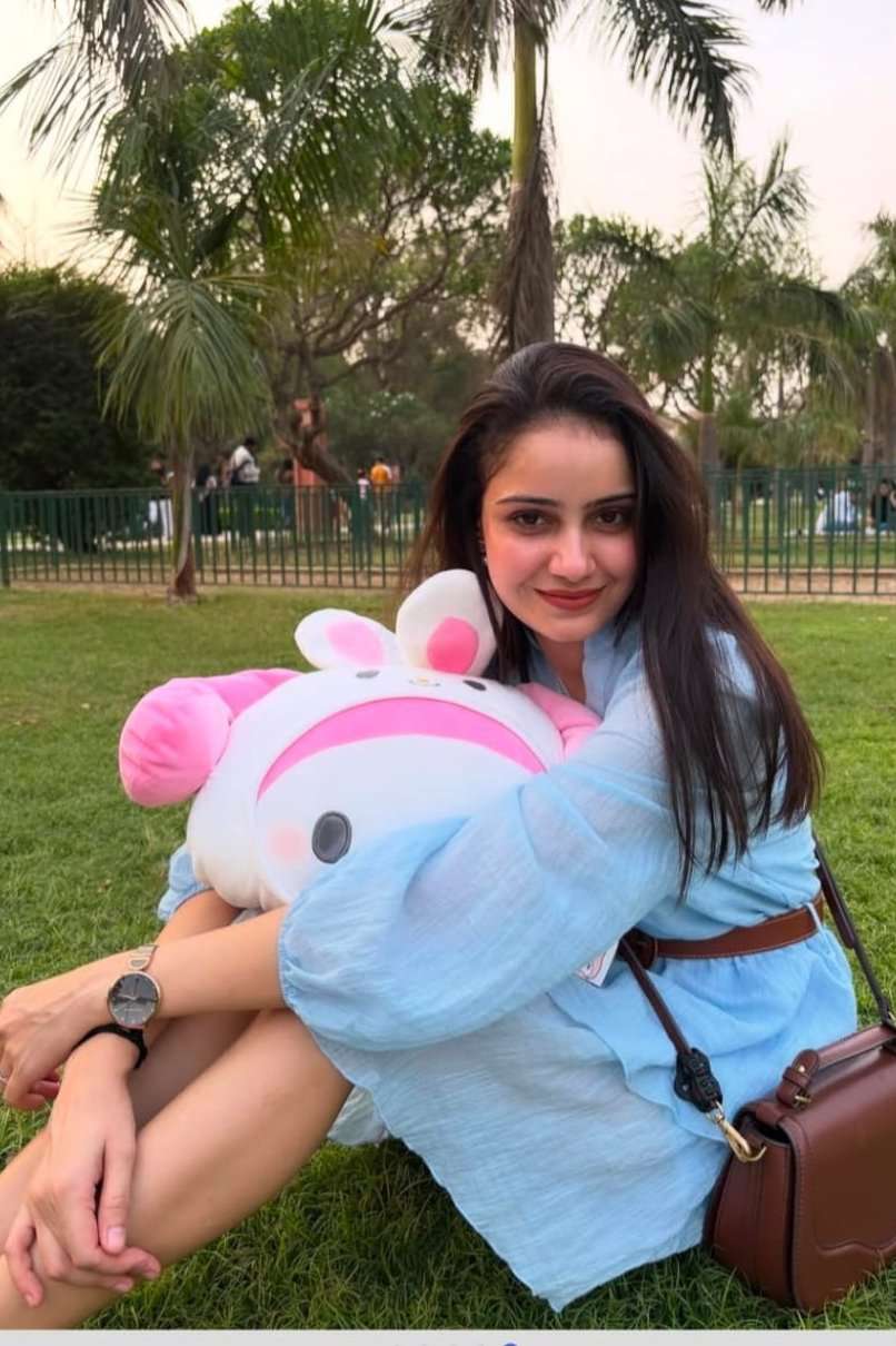 89595958 9372 medium large