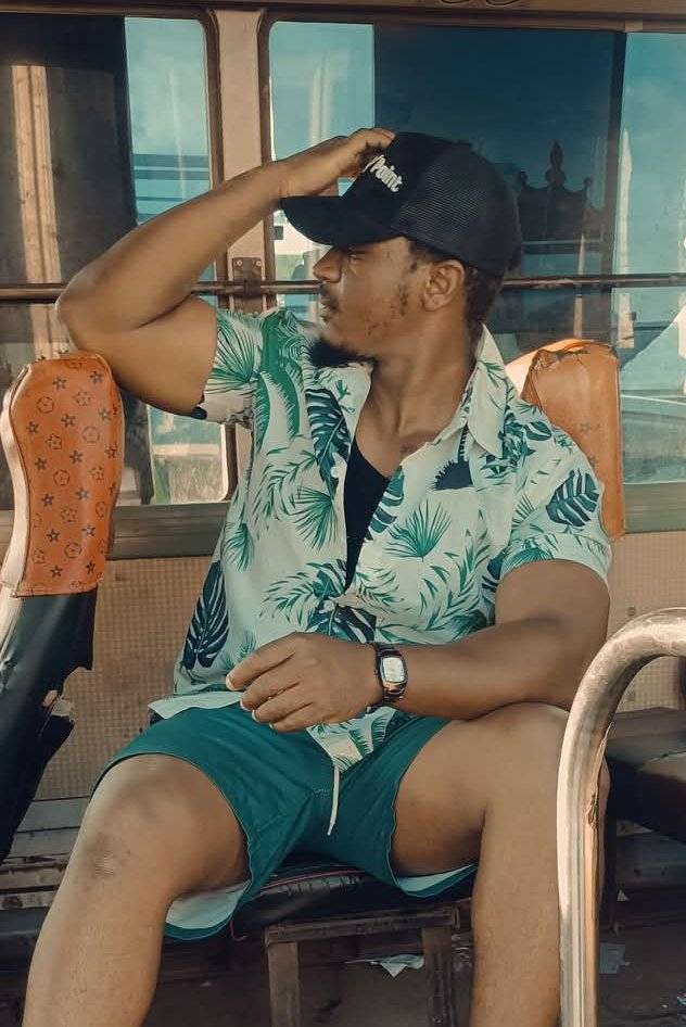 90477347 7030 medium large