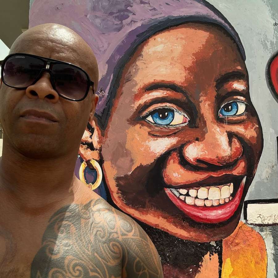 80971083 8568 medium large